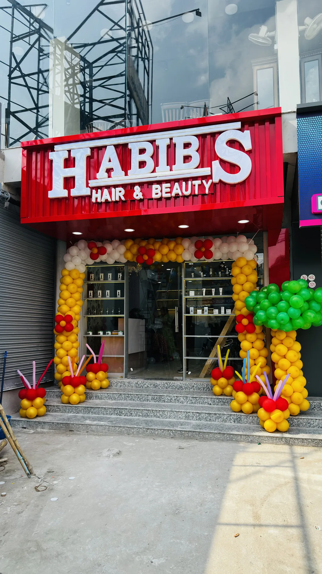 Commercial Grand Opening Balloon Gate and Column Decor Kolkata